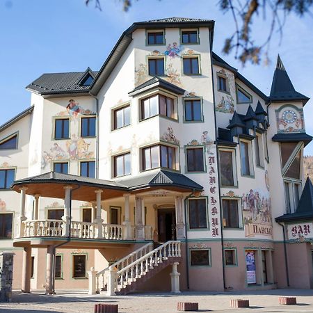 Baron Spa Hotel - Museum Yaremche Exterior foto