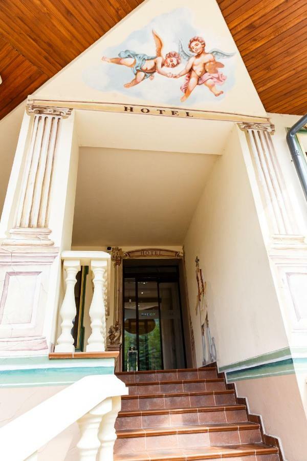 Baron Spa Hotel - Museum Yaremche Exterior foto